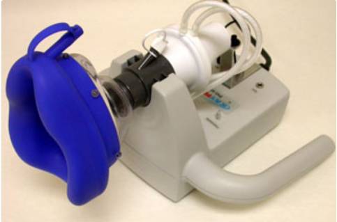 Circumferential mask with two transducers to measure lung pressures and laryngeal airflows